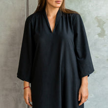 Load image into Gallery viewer, Sakura Tunic